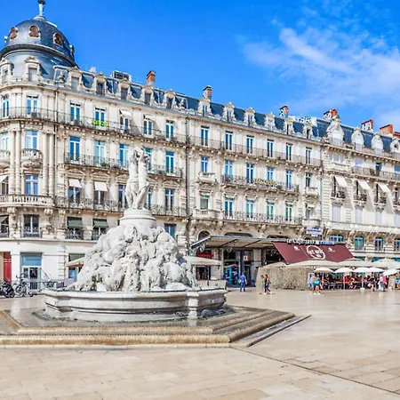 Amazing In Le Rouet With Wifi Holiday home Notre-Dame-de-Londres